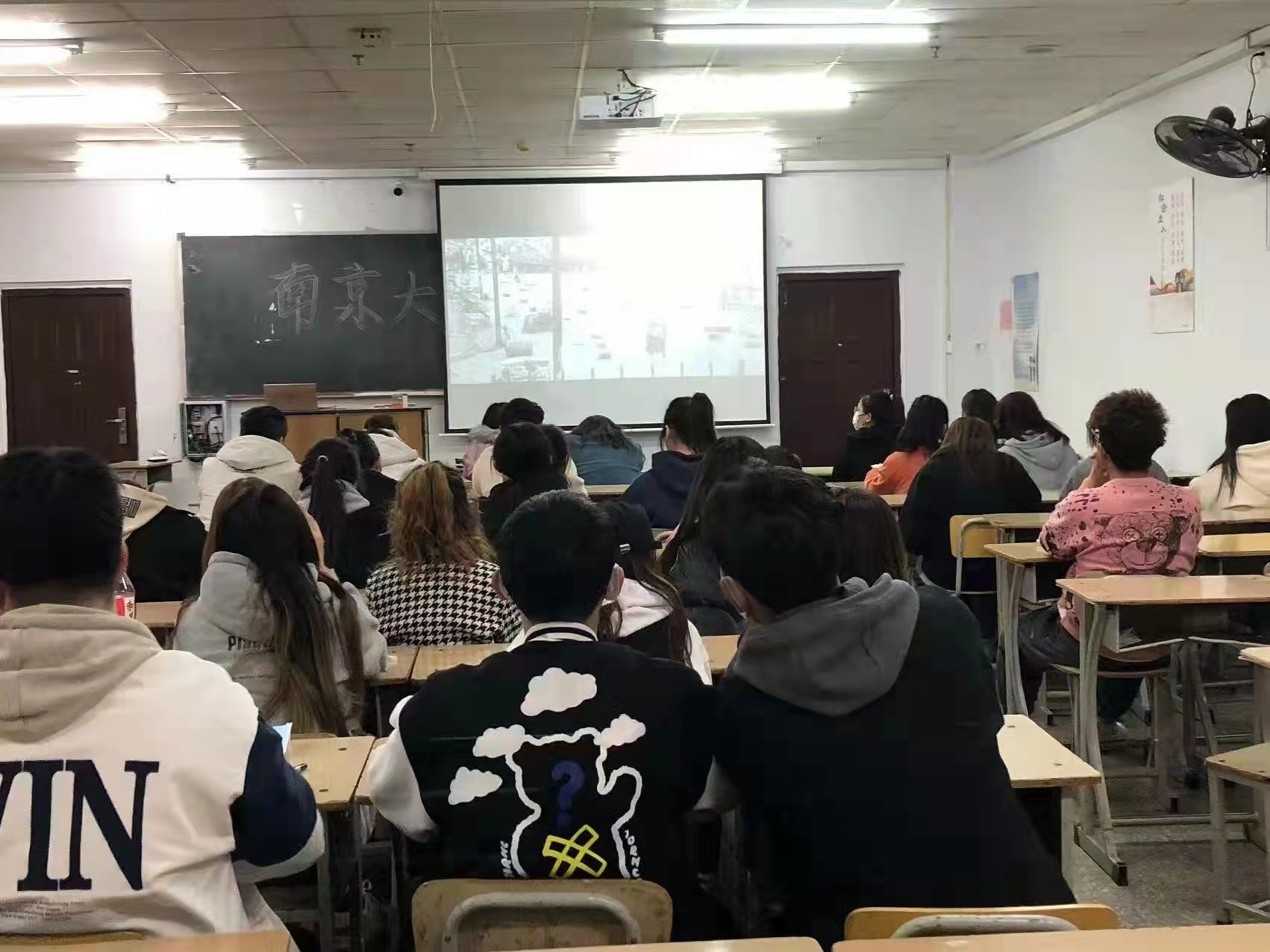 555108348264449034.jpg 555108348264449034.jpg