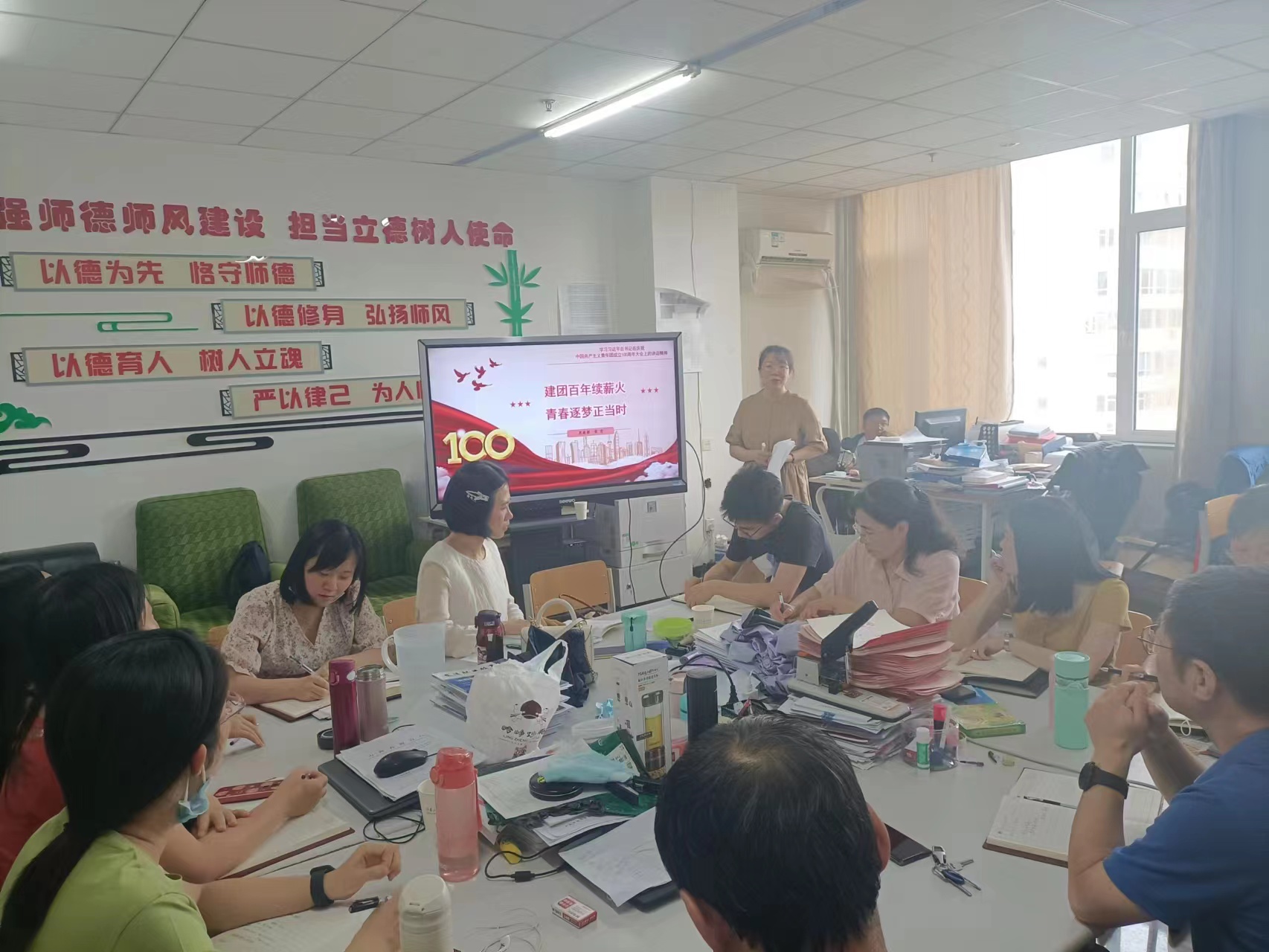 32b87a8236b580eaafece22afb65fbb.jpg 32b87a8236b580eaafece22afb65fbb.jpg