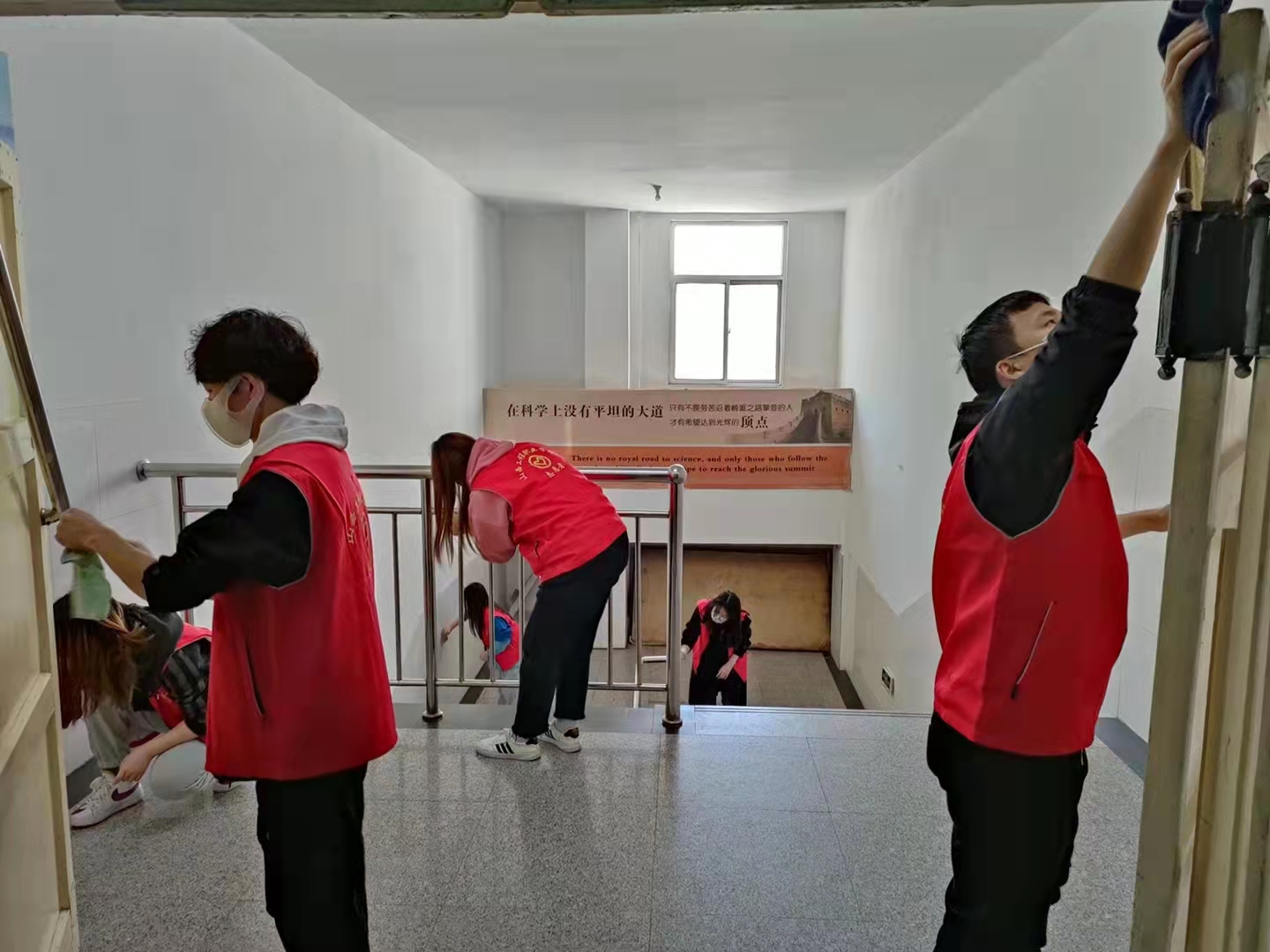 4305aadfffe29b54a9c2f46cd46a7a1.jpg 4305aadfffe29b54a9c2f46cd46a7a1.jpg